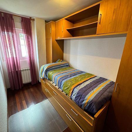 Garaje Y Piscina Comunitaria! Apartment Суансес Екстериор снимка