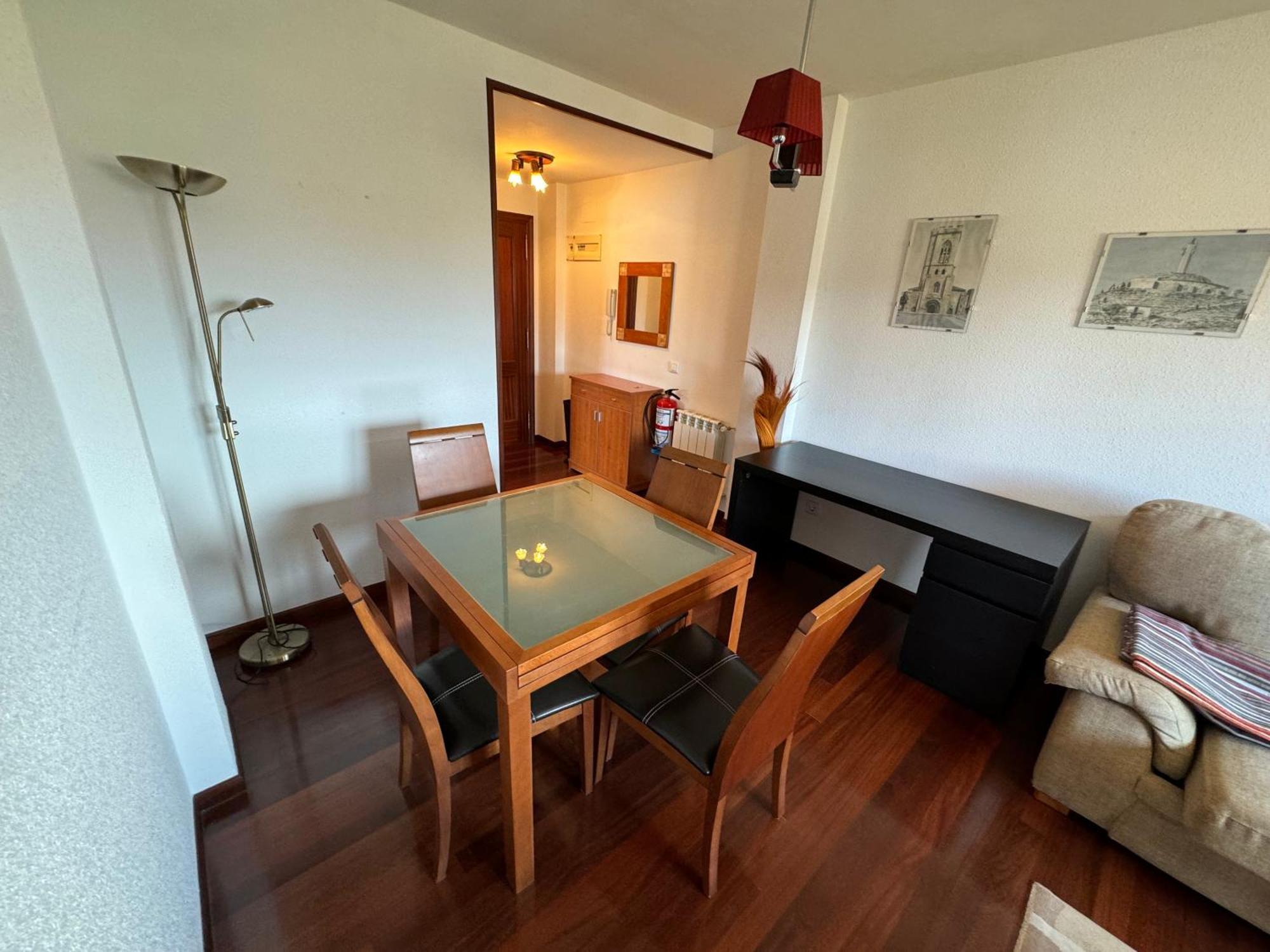 Garaje Y Piscina Comunitaria! Apartment Суансес Екстериор снимка