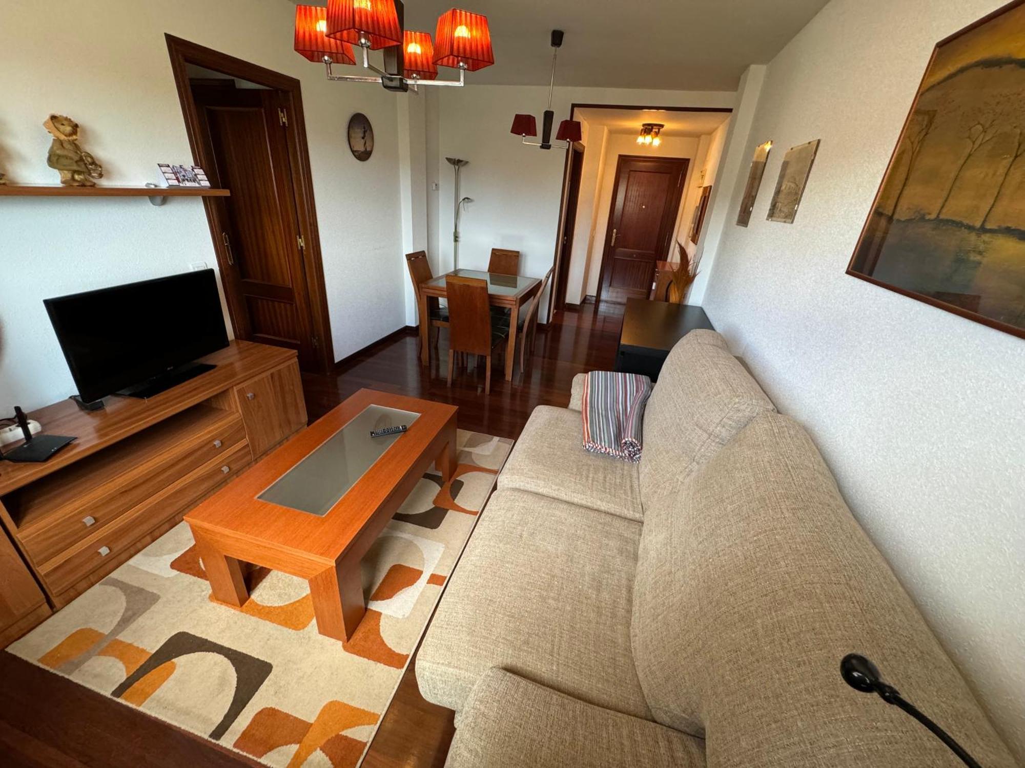 Garaje Y Piscina Comunitaria! Apartment Суансес Екстериор снимка