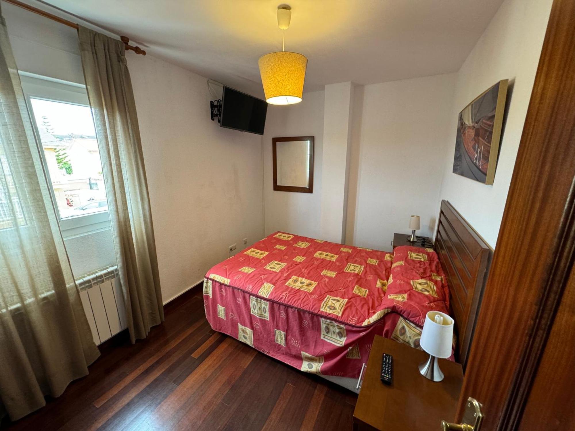 Garaje Y Piscina Comunitaria! Apartment Суансес Екстериор снимка