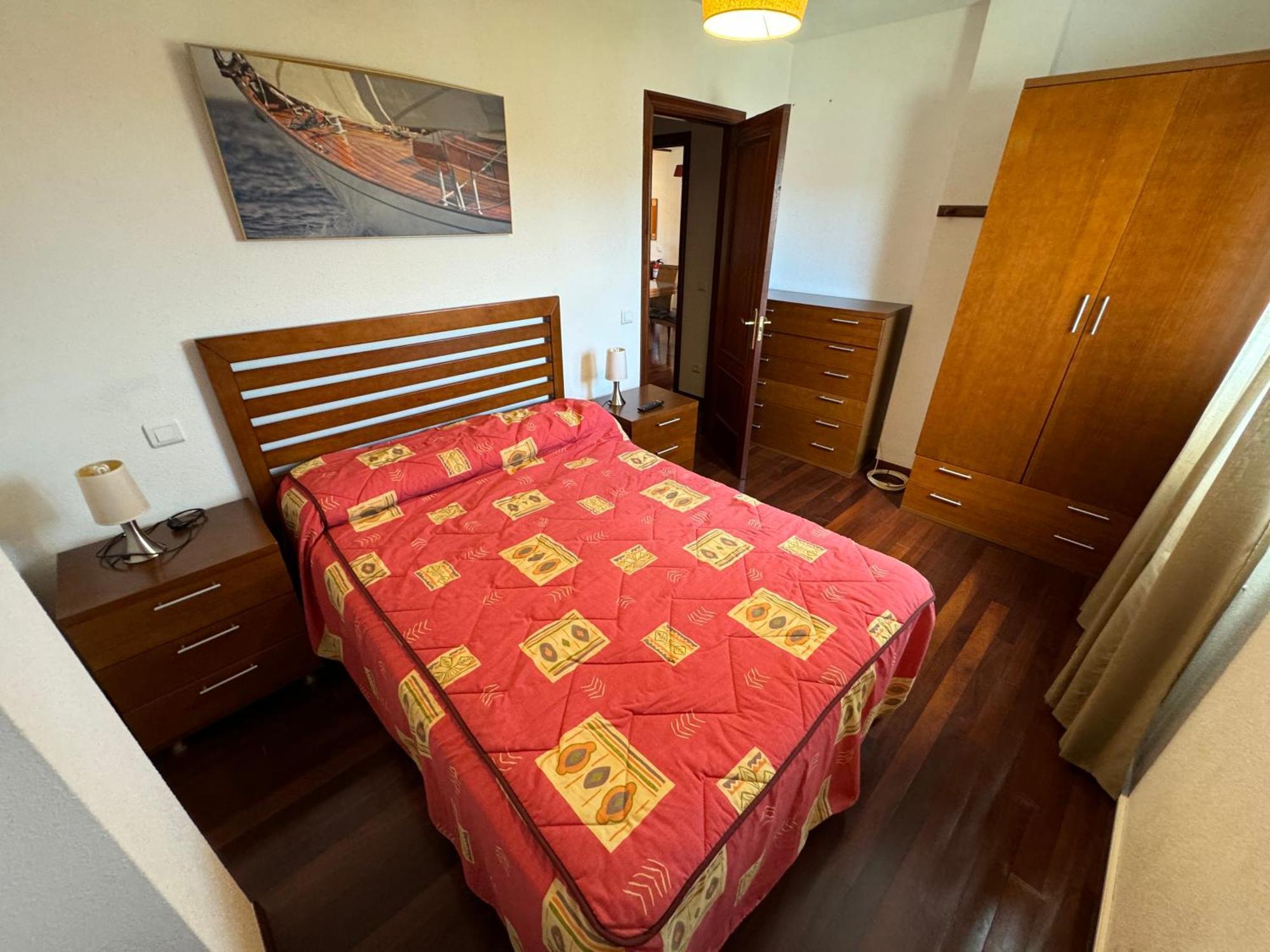 Garaje Y Piscina Comunitaria! Apartment Суансес Екстериор снимка